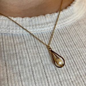 faux pearl chained necklace